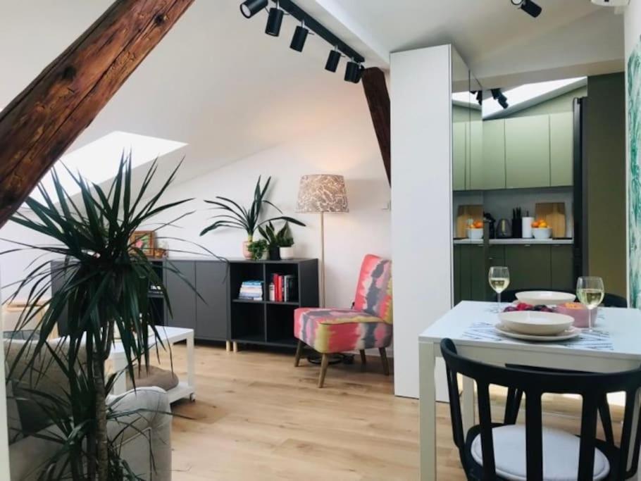 Qwadrat Apartament 15 In Bielsko-Biala City Center エクステリア 写真